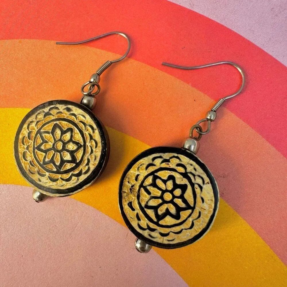Wood etched round beadedโearrings